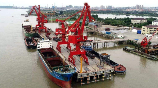 东城概述露天料场港口封闭问题的实行方法